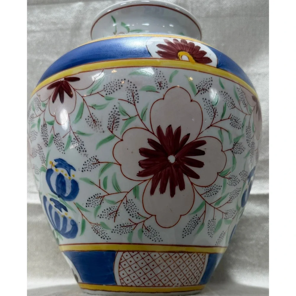 Vintage Chinese Porcelain Floral Vase Hand Painted Chinoiserie Blue Red 9 Inch